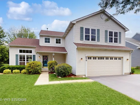 654 Linden Dr, Carol Stream, IL 60188