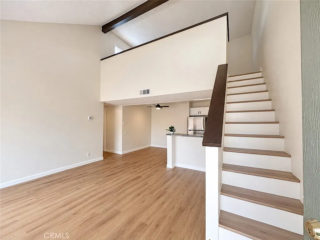 1 bed, 904 sqft, $1,750 — Photo 2
