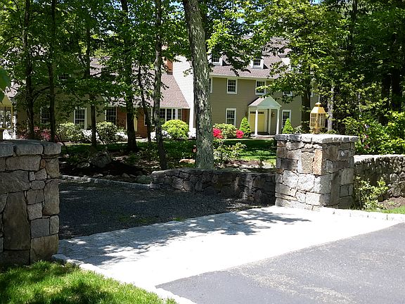 27 Marvin Ridge Place Wilton