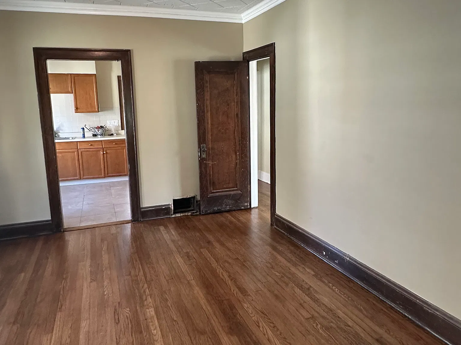 2 bed, 1450 sqft, $1,800 — Photo 4