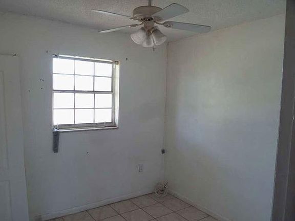 2nd image of 4763 NW 195th St