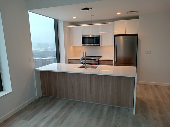 3rd image of 0 Beach 27th St #14