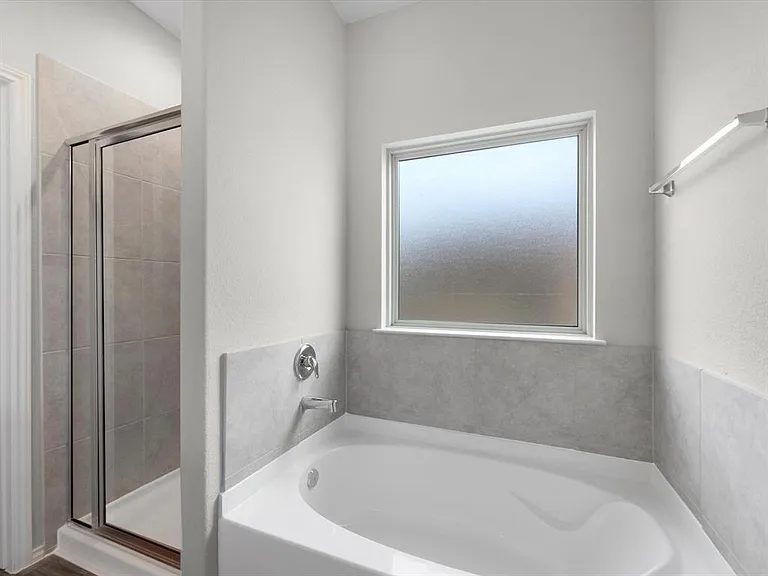 14802 Calderon Dr — Photo 7