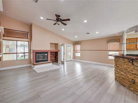 5th image of 5229 Limelight Ct