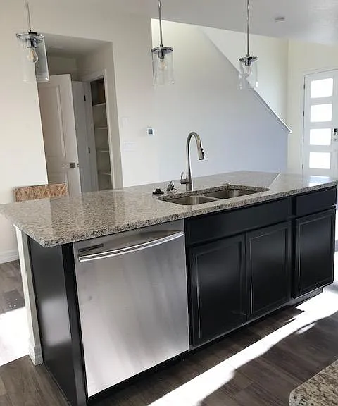 another pic of the kitchen, pantry in background