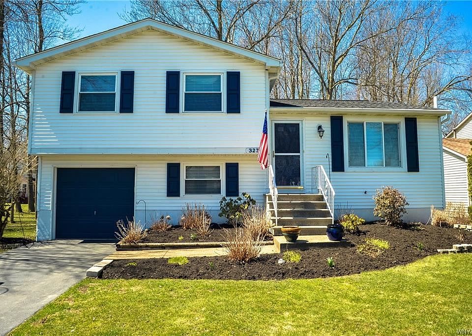 1st image of 327 Greengage Cir