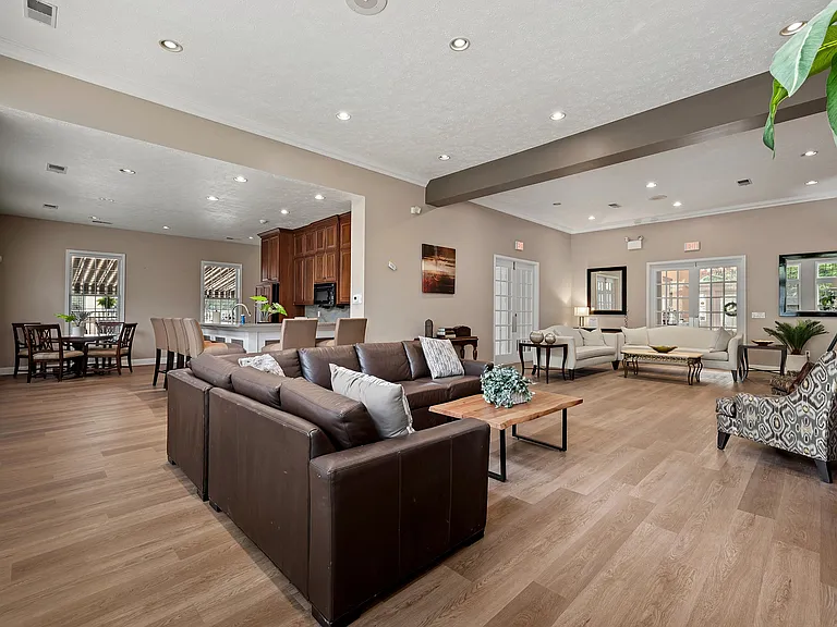 90 Berkley Manor Drive_18