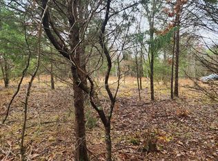 13 Magic Valley Dr, Camden, TN 38320