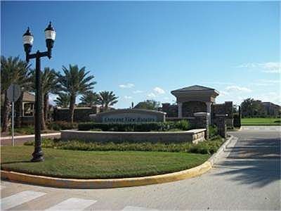 1st image of 18 Miramar Heights Cir