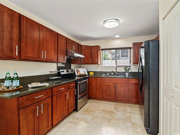 4th image of 2222 Mahalo St #B