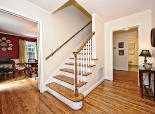 711 Ashmeade Rd, Charlotte, NC 28211