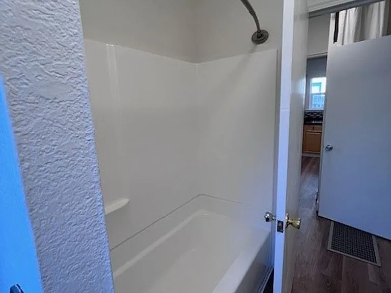 1829 Burnett Way — Photo 14