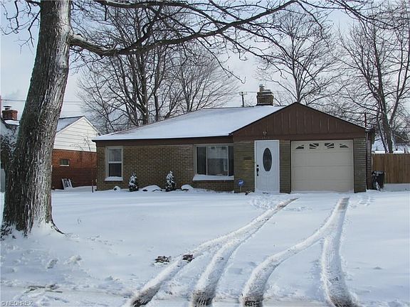 2nd image of 1753 Longwood Dr