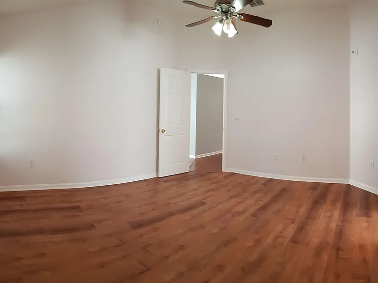 810 S Lilac Loop — Photo 10