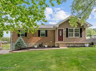 1376 Darlene Ct, Radcliff, KY 40160