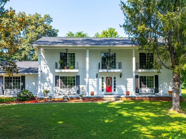 6515 McFall Rd, Knoxville, TN 37918