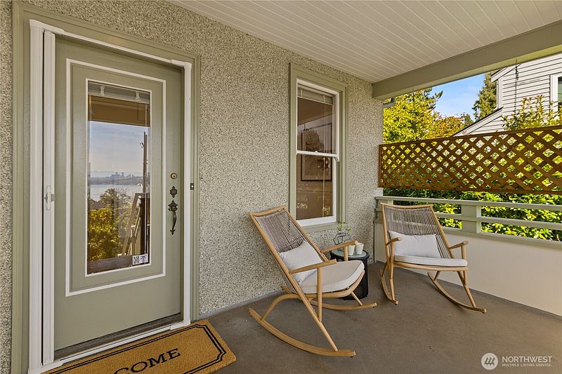 3rd image of 1129 37th Avenue