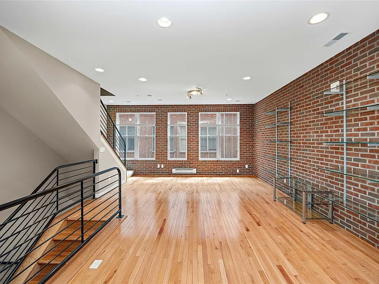 420 Lewis Ct — Photo 14