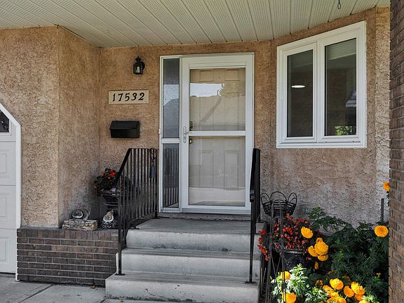 4th image of 17532 Callingwood Rd NW