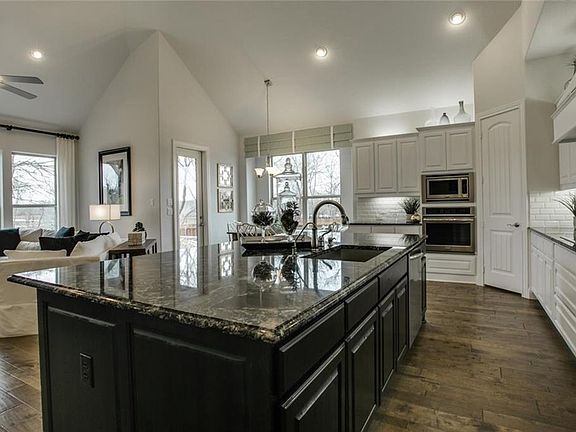 2nd image of 13509 Bluebell Dr