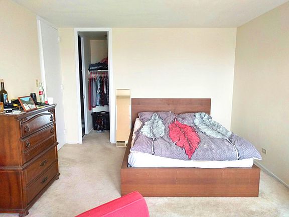 2nd image of 1451 E 55th St APT 1017