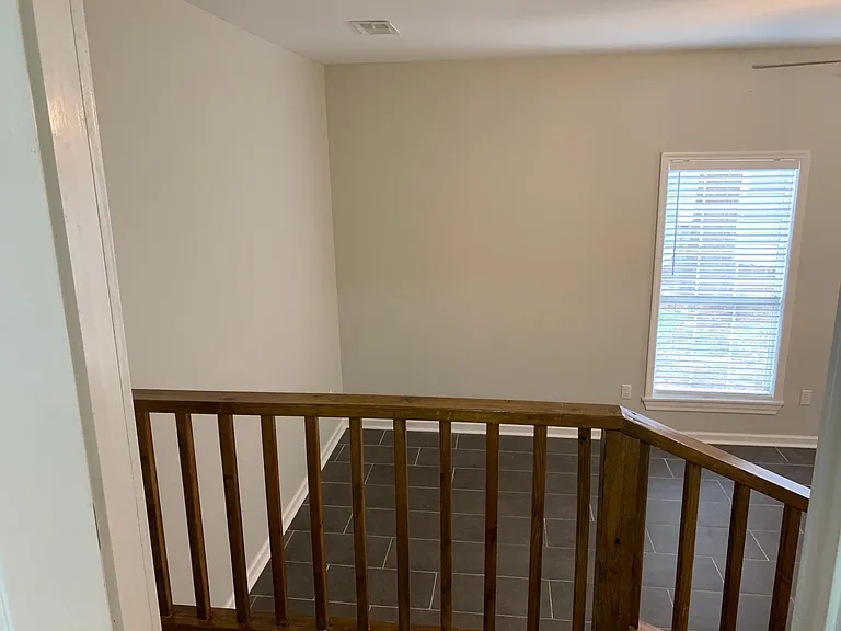 165 S Jackson St — Photo 6