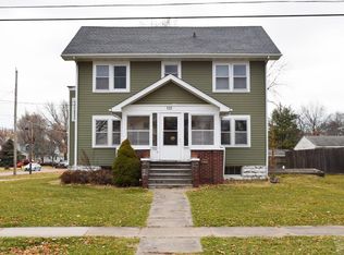 115 Iowa Ave, Fairfield, IA 52556