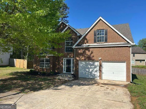 5719 Star Flower Dr, Ellenwood, GA 30294