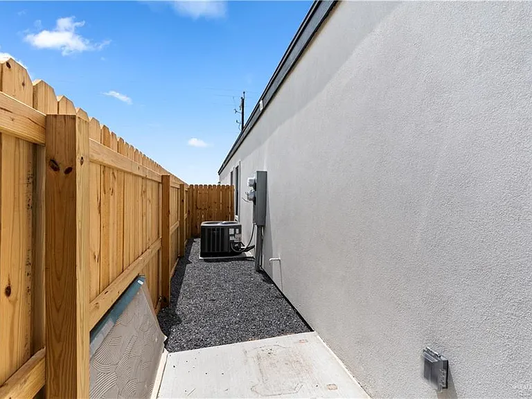 503 Sparrow Rd #1 — Photo 13