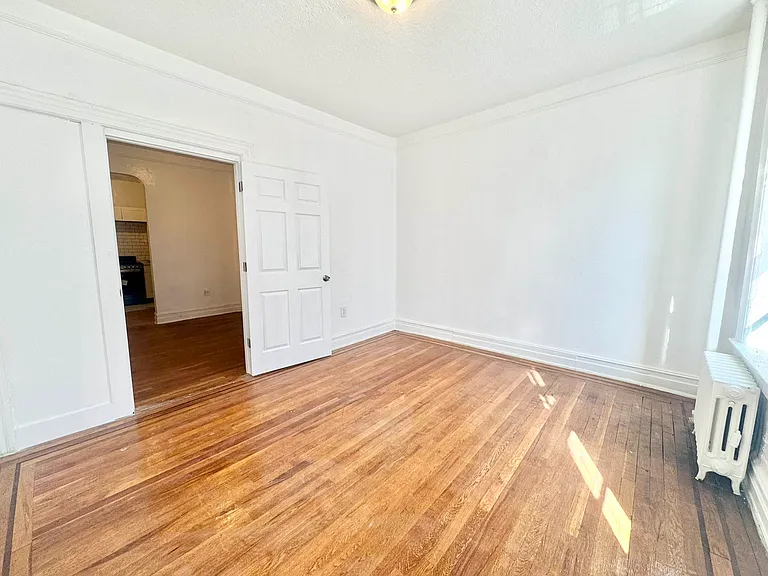 305 E 109th St #9 — Photo 13