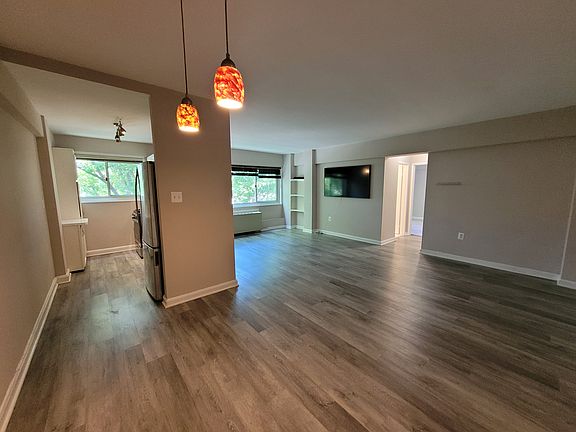 5th image of 5315 Connecticut Ave NW APT 502