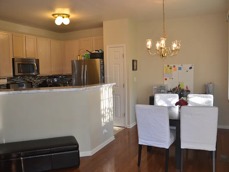 2442 Madiera Ln — Photo 2