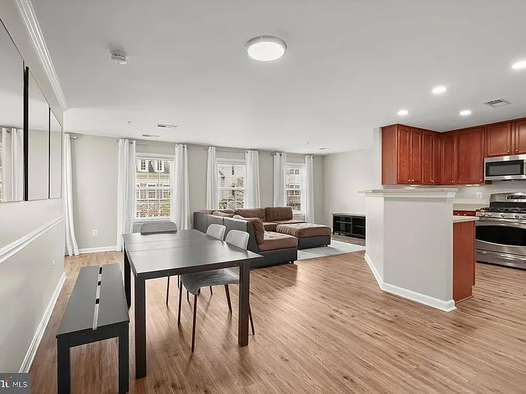 11214 Wortham Crest Cir — Photo 18