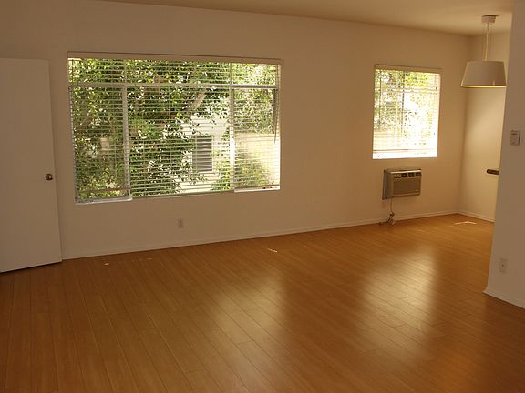3rd image of 11676 Chenault St APT 15