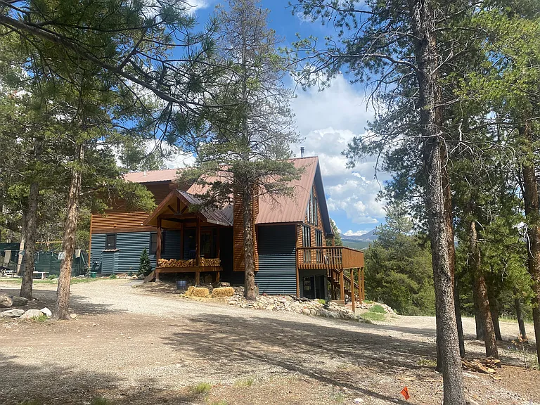 44 Columbine Ct — Photo 4