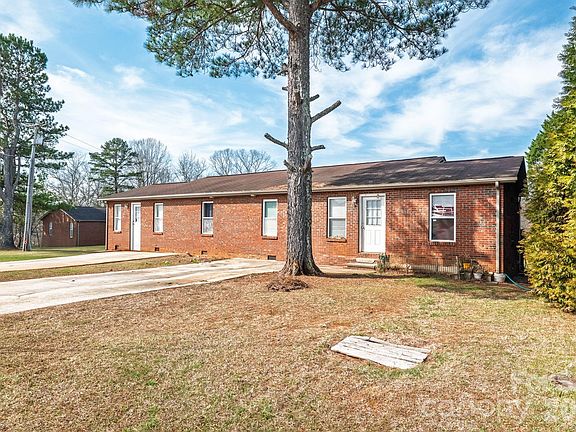 3rd image of 3761 Herman Sipe Rd NW