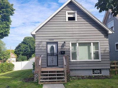 2880 N 52nd STREET, Milwaukee, WI, 53210