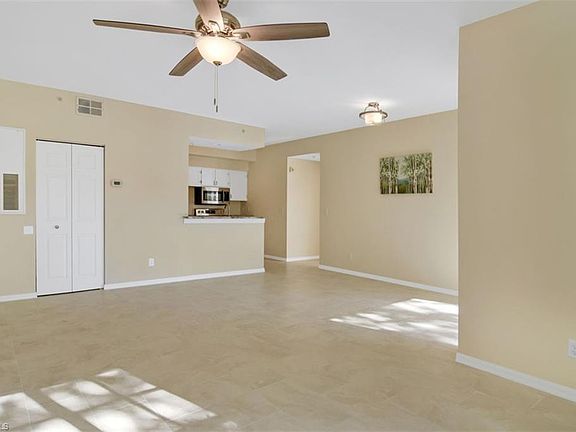 4th image of 4690 Saint Croix Ln APT 427