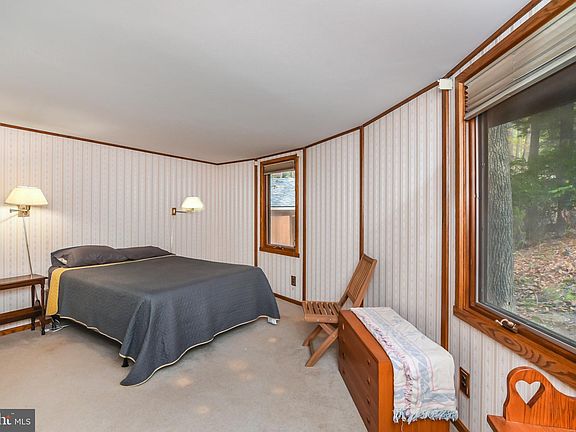 4th image of 316 Plantation Dr