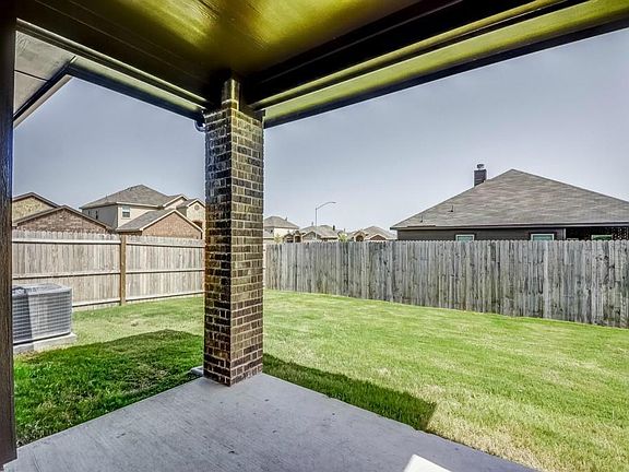 3rd image of 4701 Red Gate Dr