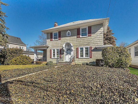2nd image of 743 Glover Pl