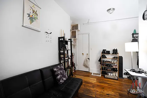 Rented by Avenues Real Estate | media 3