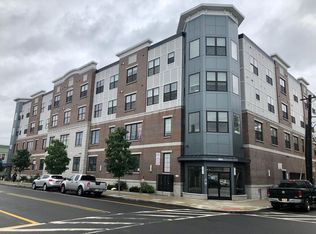 360 New York Ave, Newark, NJ 07105