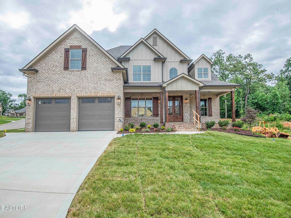 1st image of 722 Eaglehorne Ln