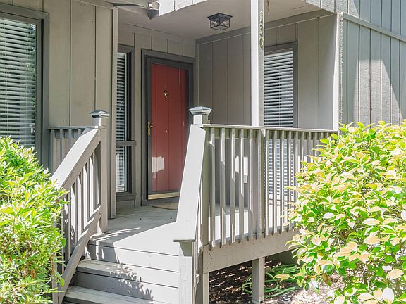 2nd image of 130 Inglewood Way