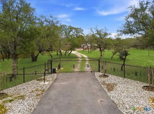 561 County Road 785, Natalia, TX 78059