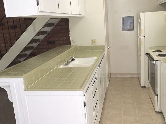 3rd image of 2324 Saidel Dr APT 2