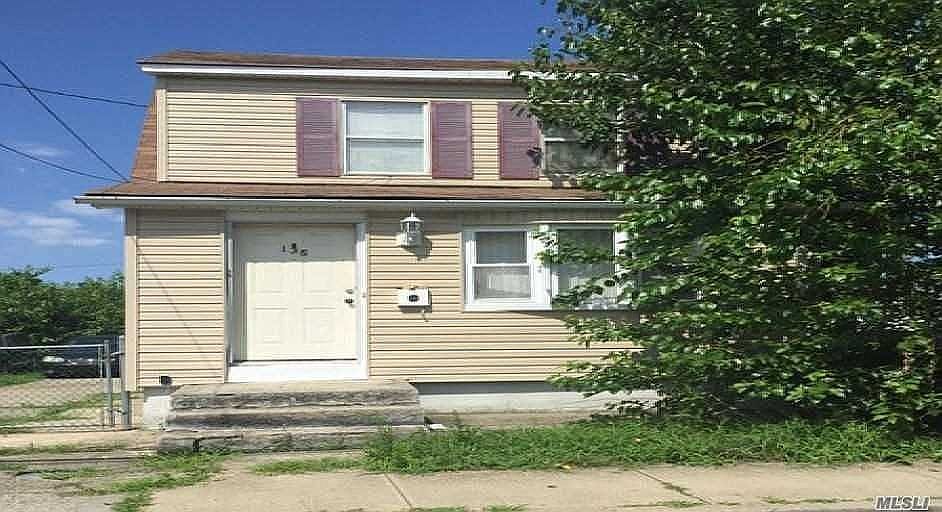 1st image of 133 Gotham Ave