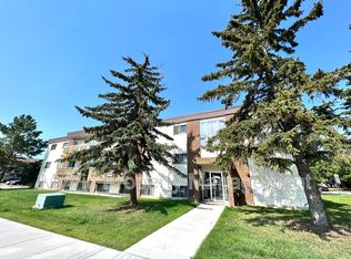 4804 46th Ave, Leduc, AB T9E 5X6