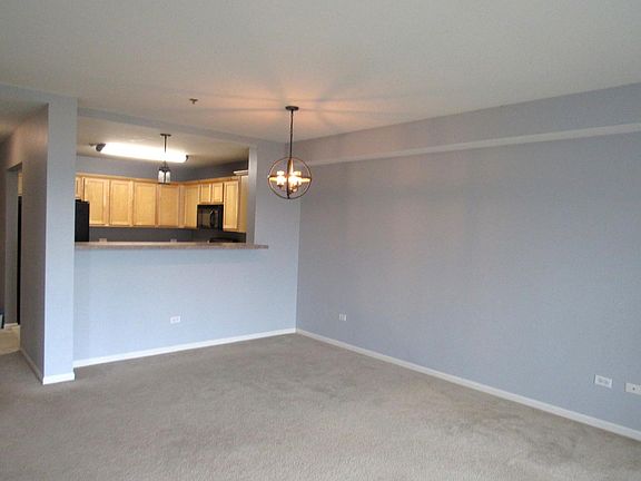 4th image of 390 W Mahogany Ct Unit 607